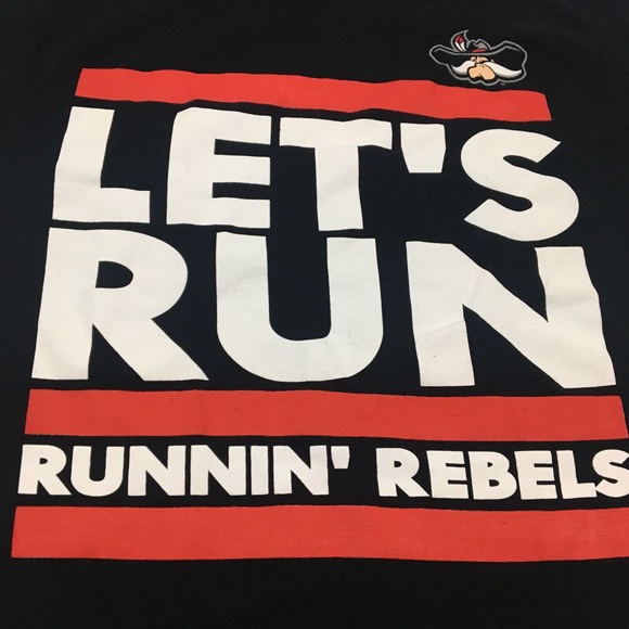 Runnin Rebels UNLV Graphic Tee T Shirt Small - Picture 3 of 7